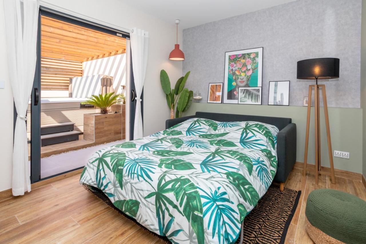 L'Entre Deux-Suite Romantique - Jacuzzi Privatif - Clim Reversible - Wifi Le Somail ภายนอก รูปภาพ